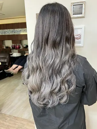 カラー SALOWIN栄 高須大貴のヘアスタイル