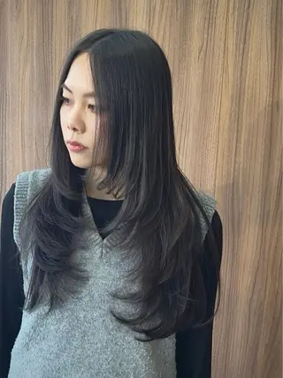 ロング 【透明感カラー】/ 【レイヤー】保坂拓也のヘアスタイル