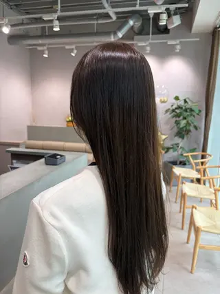 セミロング カラー 平居 舞白のヘアスタイル