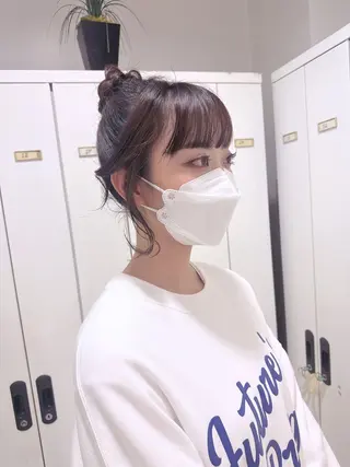 ロング レイヤー 艶々カラーのヘアスタイル