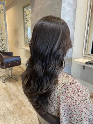 ロング カラー 小顔/似合わせカット 杉山莉菜のヘアスタイル