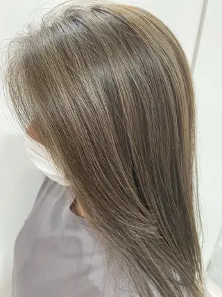カラー レイヤー/くびれ/ 縮毛/チェレ金剛のヘアスタイル