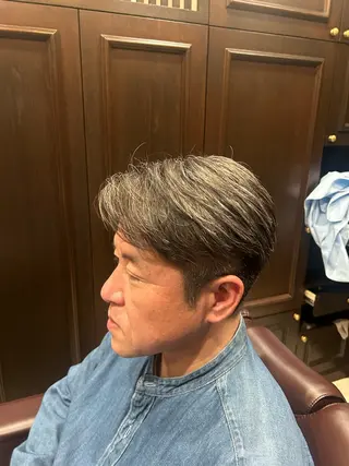 ミディアム 雫石 憲資のヘアスタイル
