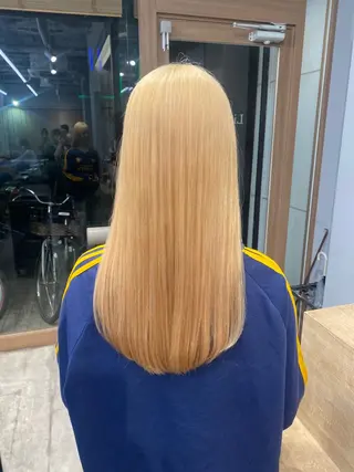 セミロング カラー 🐾Libero🐾 柏　KONOMIのヘアスタイル