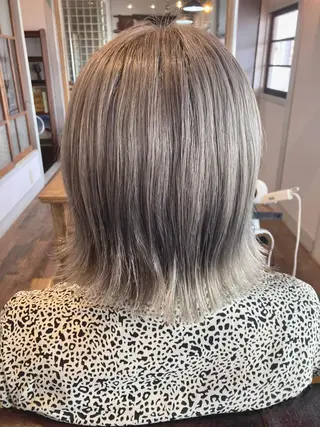 ミディアム タカツド ユウキのヘアスタイル