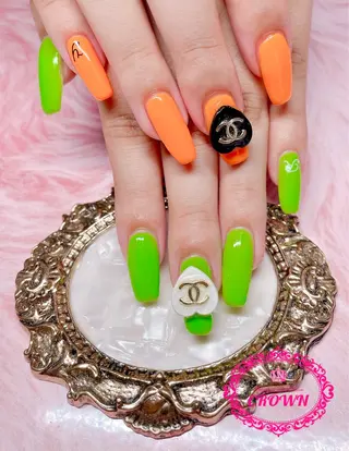 ネイル CROWN プライベートサロンのネイルデザイン