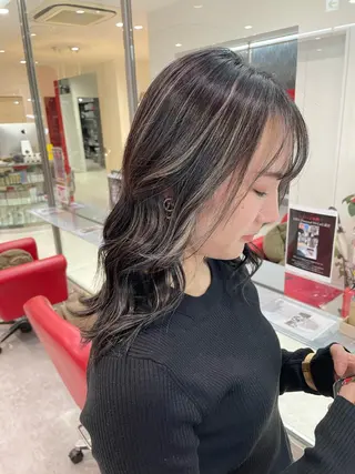 セミロング カラー Merlyosaka 早川未来のヘアスタイル