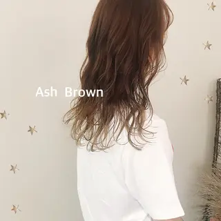 ロング カラー 市川 千夏のヘアスタイル
