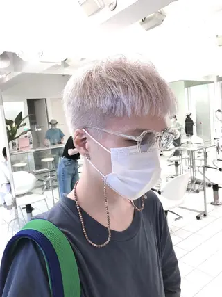 カラー 牛澤 優斗のヘアスタイル
