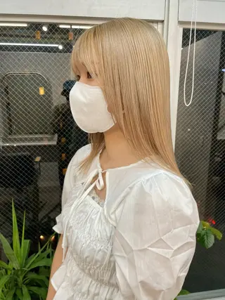 セミロング カラー SHOTO ハイトー ン/ブロンドカラーのヘアスタイル