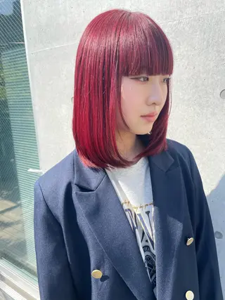 セミロング カラー インナーカラー 推し ブリーチ  髪質改善のヘアスタイル