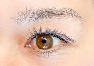 マツエク・マツパ eyelashsalon milk所属・吉田 ゆいのマツエク・マツパデザイン