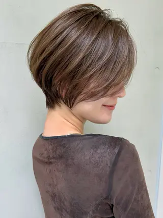 ショート SALOWIN表参道ANNEX店所属・1日数名限定/似合わ ショート+艶カラー✨のヘアスタイル