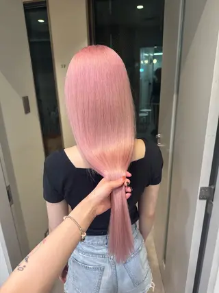 ロング カラー ハイトーン/ピンク カラー/めい🎀のヘアスタイル