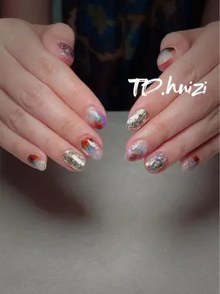 ミディアム めぐみのネイルサロン スタッフ練習のネイルデザイン