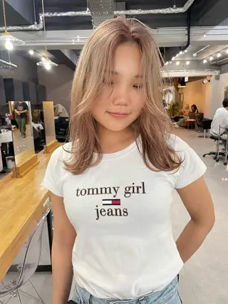 セミロング 倉辻 香奈子のヘアスタイル