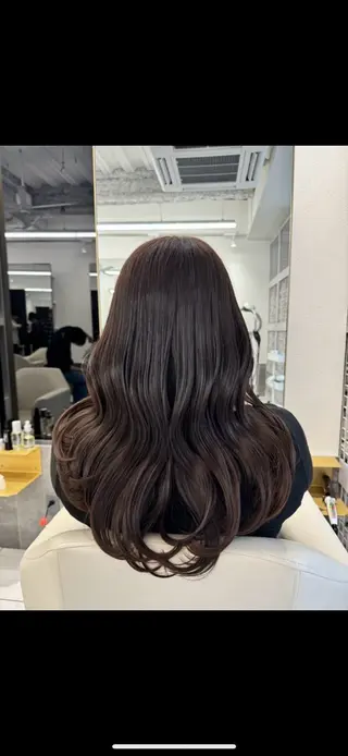 ロング 西村 涼のヘアスタイル