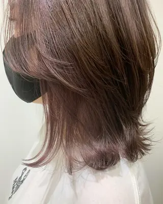 ミディアム 薄田 珠美のヘアスタイル