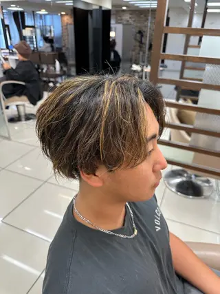 カラー キッズ メンズ特化シャドウパ ーマラウンドマッシュのヘアスタイル