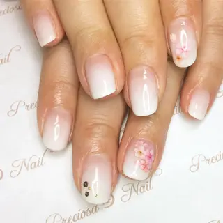 ネイル 久場 晴美のネイルデザイン
