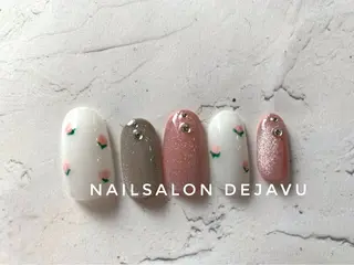 ネイル Nailsalon Dejavuのネイルデザイン