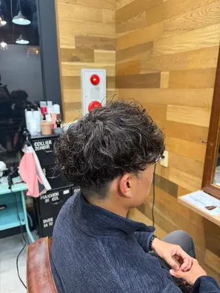 メンズ LUAU 尼崎/ ISOBEのヘアスタイル