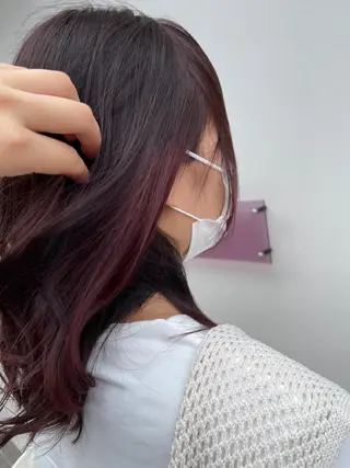 セミロング カラー 芥川 未優のヘアスタイル