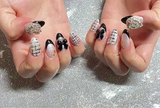 ネイル VIERU 🌈🎀💖のネイルデザイン