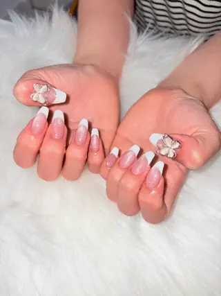 マツエク・マツパ ネイリスト CHINATSUのネイルデザイン