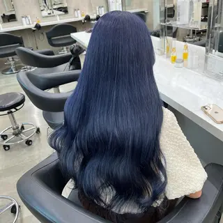 ミディアム 寒色＆ブリーチ特化 寒色MiOのヘアスタイル