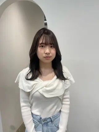 ミディアム カラー 𝘚𝘶𝘻𝘶 𓂃𓈒𓏸のヘアスタイル