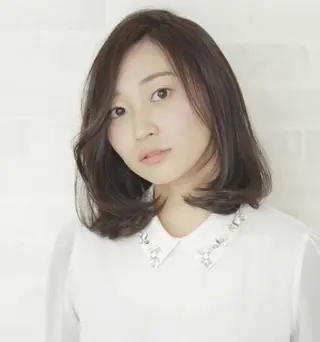 ミディアム パーマ SASAKI MASAAKI のヘアスタイル