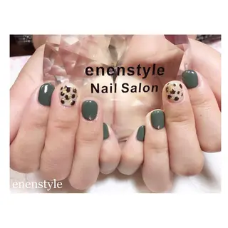 ショート ネイル 👑enen style👑のネイルデザイン