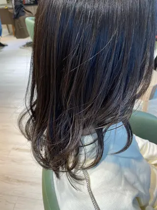 ミディアム 中尾 綺のヘアスタイル