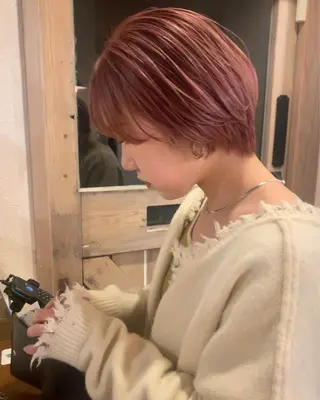 ショート カラー mir MIYUのヘアスタイル