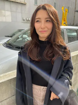 ロング さの あやねのヘアスタイル