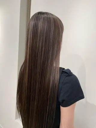 セミロング カラー ブリーチ👩🦳/ ✂︎MANAMIのヘアスタイル
