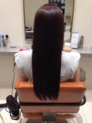 ロング カラー 菅 由梨菜のヘアスタイル