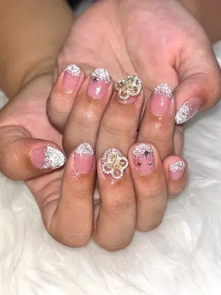 ネイル M Hのネイルデザイン