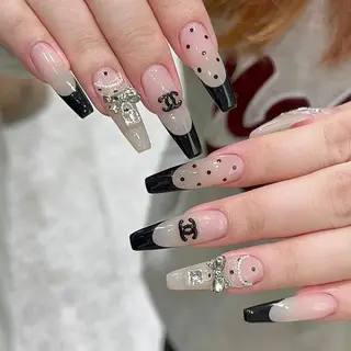 ネイル Pure&Rich Nailのネイルデザイン