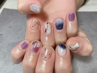 ショート カラー パーマ ネイル マツエク・マツパ illum hicariのネイルデザイン