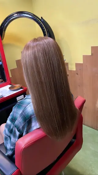 ロング カラー デザインカラー🏝️ 須賀汐音のヘアスタイル