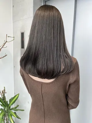 ロング カラー パーマ ヘアアレンジ 透明感/オリーブ/ グレージュ/YUKAのヘアスタイル