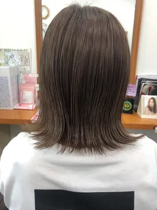 ミディアム カラー YAP！HAIR トコツメアヤノのヘアスタイル