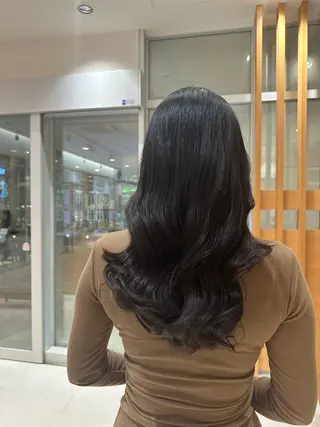 ロング 中島 愛のヘアスタイル