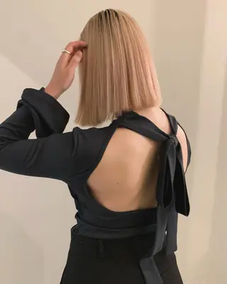 ミディアム カラー 落合希 Olivebeigeのヘアスタイル