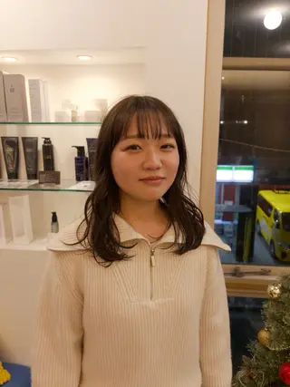 セミロング 🌞アオキ サキ💫のヘアスタイル