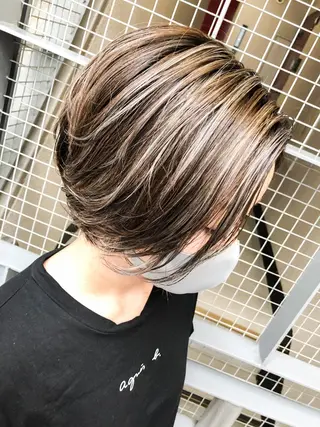 ショート レイヤーカット× 髪質改善たもりのヘアスタイル