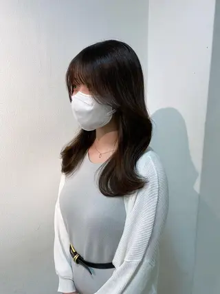 セミロング 'AXIS maiのヘアスタイル