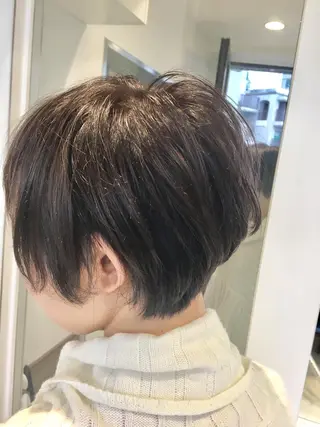 ショート カラー 店長 小池アキトのヘアスタイル